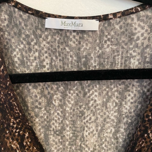 MaxMara Printed Blouse Size Medium - Picture 2 of 8